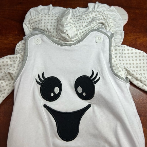 Ghost Onesie | Halloween Onesie with Polka Dot Sleeves NWT Size: 6m BONUS PIECE - Picture 2 of 10